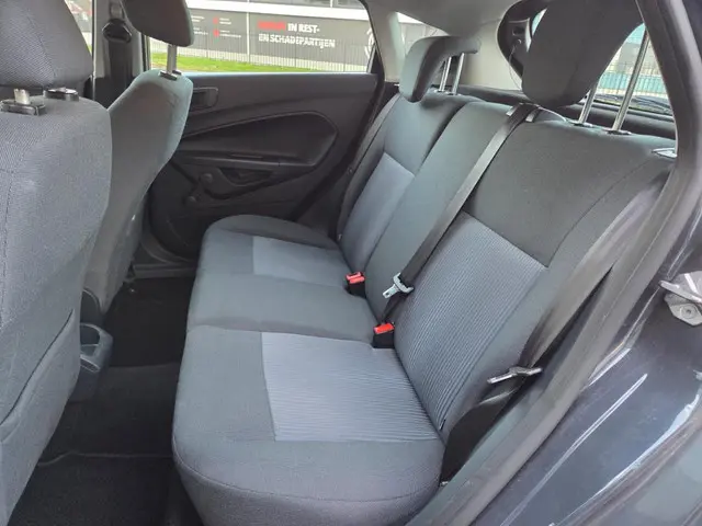 Ford Fiesta 1.25 Champion *Airco*NAP! Rijklaar 2013 Benzine 5