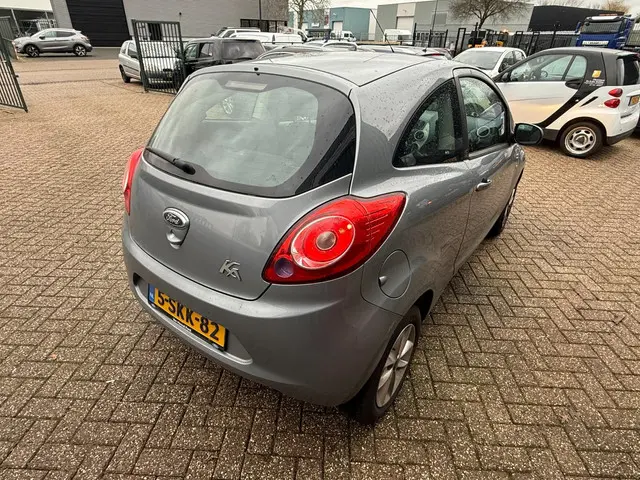 Ford Ka 1.2 Style start/stop 2013 Benzine 5