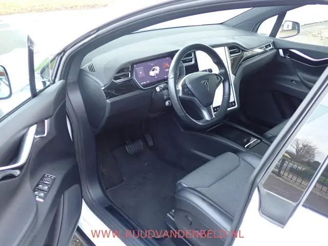 Tesla Model X 75D 2017 Elektrisch 7