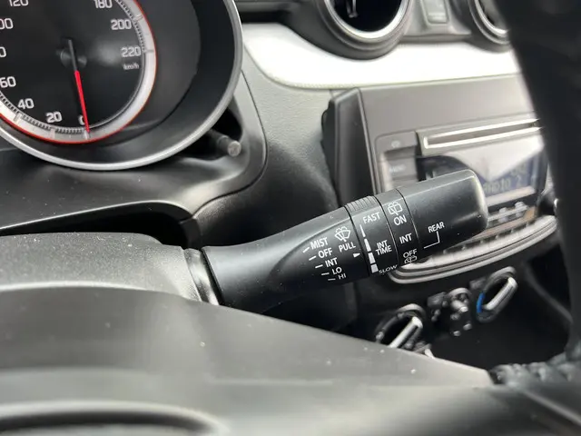 Suzuki Swift 1.2 Comfort 2018 Benzine 27