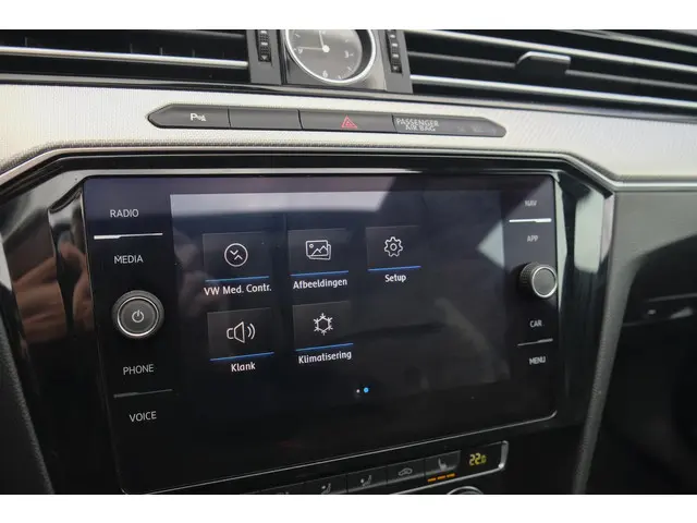Volkswagen Arteon 1.5 TSI R-line 150pk 2018 Benzine 41
