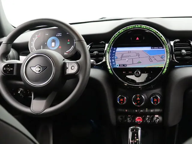 MINI 3-Deurs Cooper 2023 Benzine 27
