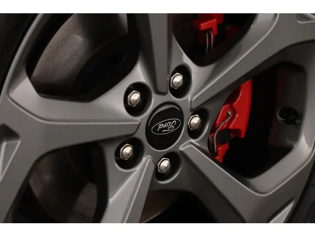 Ford Kuga 2.5 PHEV ST-Line X 2025 Hybride Benzine 28