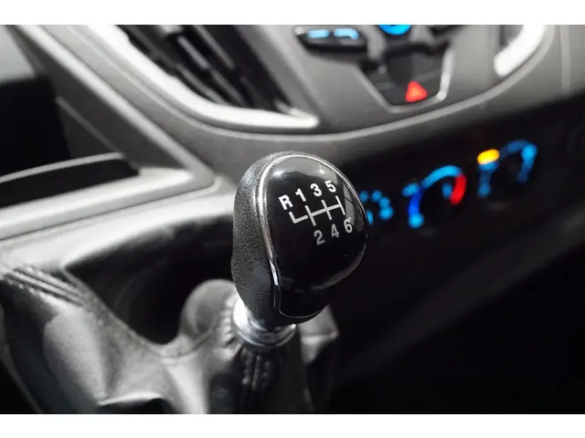 Ford Transit Custom 290 2.0 TDCI L2H1 Trend 2018 Diesel 12