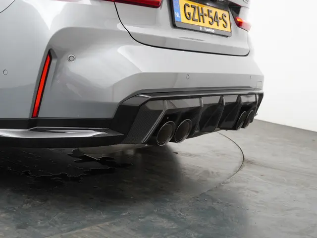 BMW M3 3-serie xDrive Competition 2025 Benzine 26