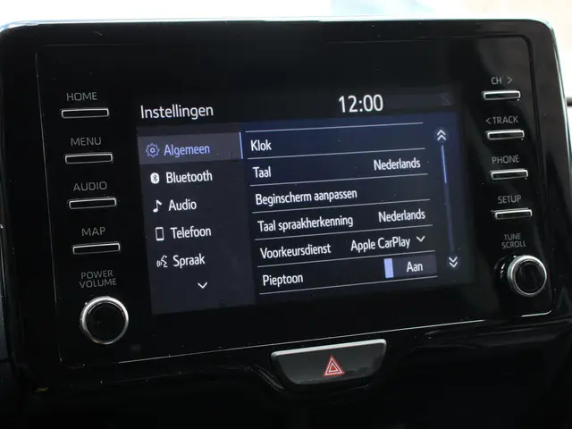 Toyota Yaris 1.5 Hybrid Comfort 2023 Hybride Benzine 35