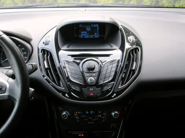 Ford B-MAX 1.0 Titanium*Ecc*Pdc*Cruise* 2013 Benzine 10