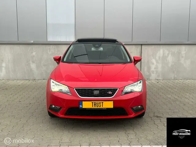 SEAT Leon FR TSI/DSG/PANO/LED/ 2013 Benzine 2