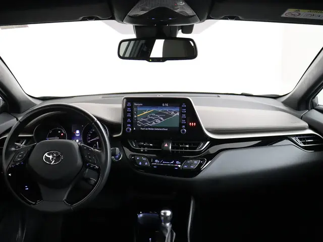 Toyota C-HR 3