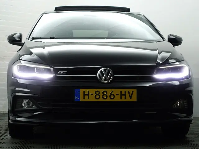 Volkswagen Polo 1.0 TSI R Line Aut- 2020 Benzine 30