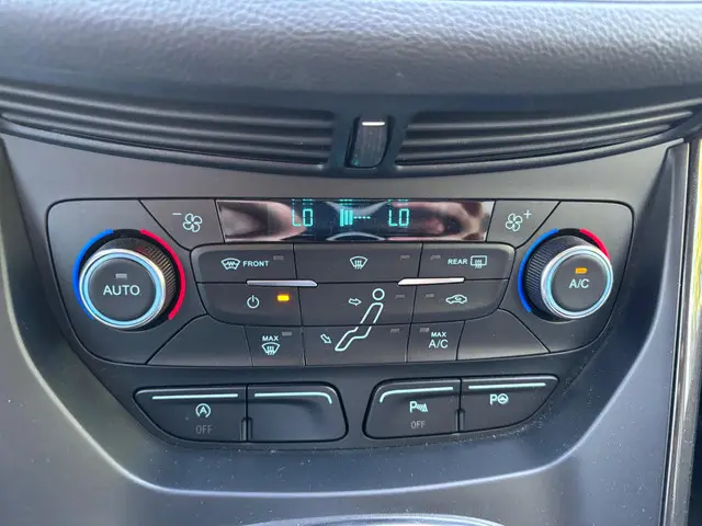 Ford C-MAX 1.5 Titanium 2018 Benzine 13