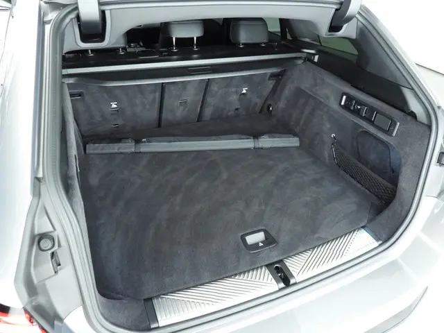 BMW 5 Serie Touring 530e 2024 Hybride Benzine 9
