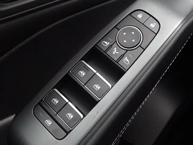 Nissan QASHQAI 1.3 MHEV N-Connecta 2026 Benzine 23