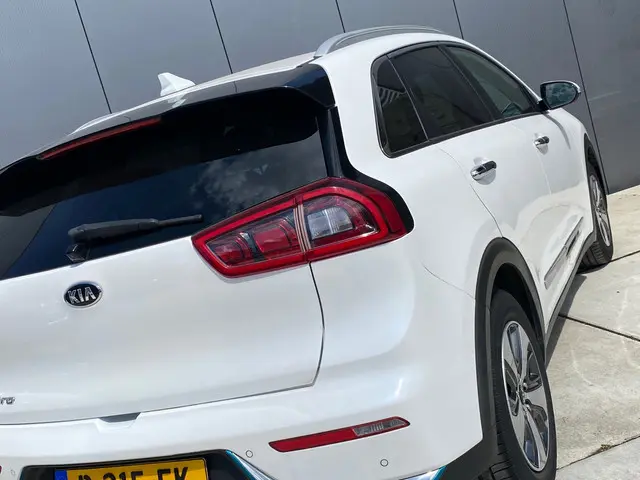 Kia Niro 1.6 GDi PHEV DynamicLine 2019 Hybride Benzine 23