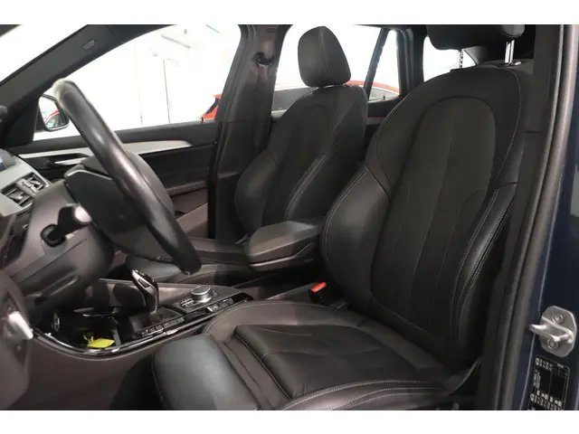 BMW X1 sDrive20i Orange Edition III 2019 Benzine 7