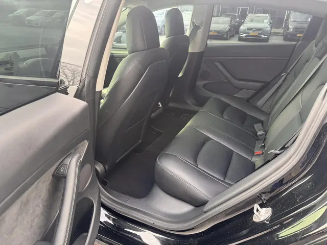 Tesla Model 3 Performance AWD 75 kWh 2023 Elektrisch 24