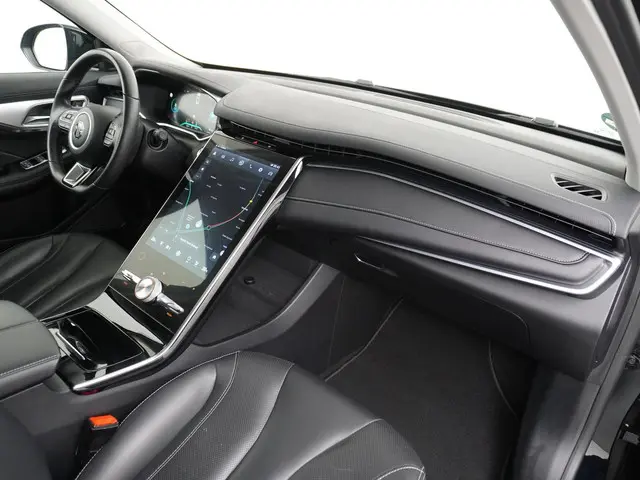 MG Marvel R Luxury 70 kWh 2022 Elektrisch 38
