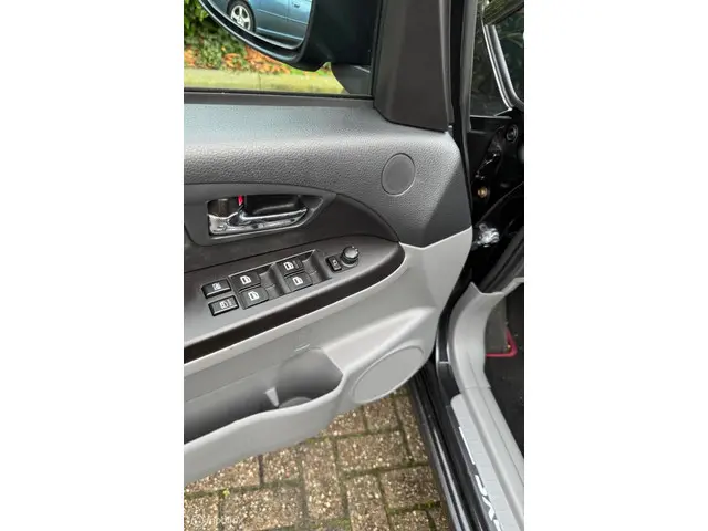 Suzuki SX4 1.6 Executive 2013 Benzine 19