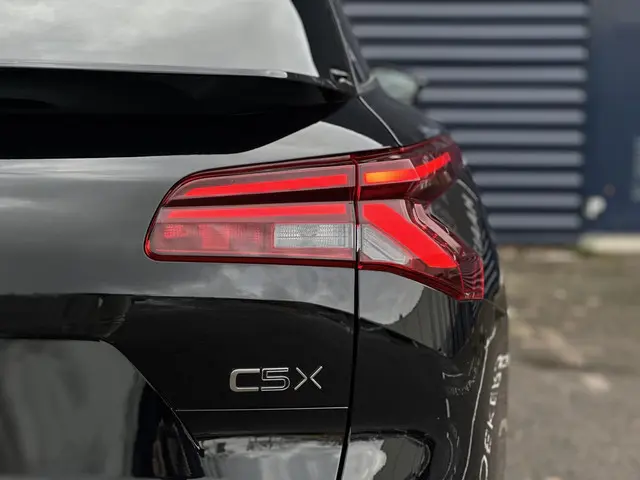 Citroën C5 X 1.2 Hybrid 145pk Max 2026 Hybride Benzine 8