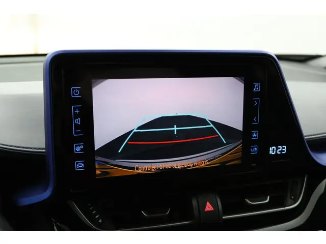 Toyota C-HR 1.2 Bi-Tone 2017 Benzine 9