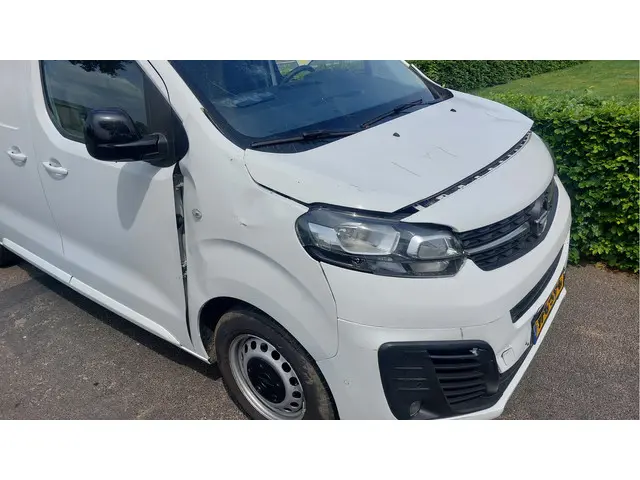 Opel Vivaro 2.0 CDTI L2H1 Edition 2021 Diesel 15