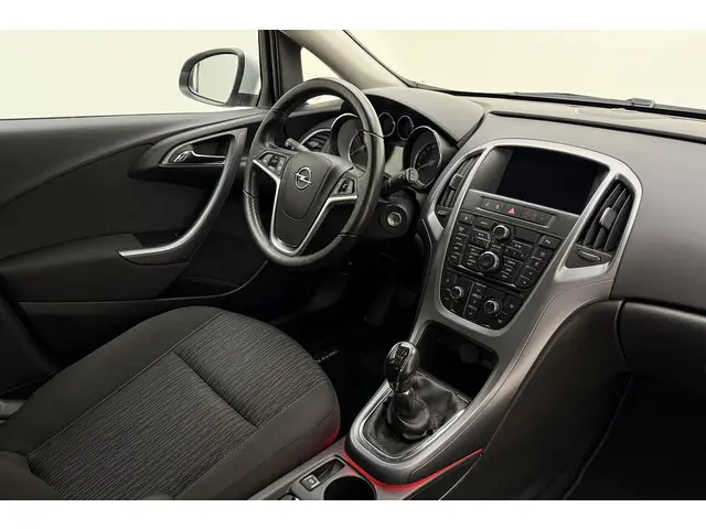 Opel Astra 1.4 Turbo Business + 2013 Benzine 13