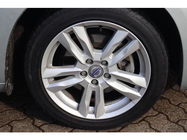 Volvo S60 1.6 T4 Momentum 2013 Benzine 12