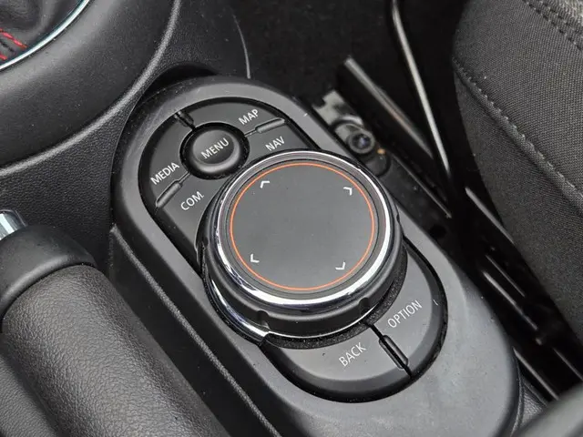 MINI Cooper S Cabrio 2.0 COOPER S Chili 2019 Benzine 23