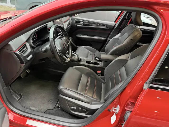 Renault Arkana 1.3 TCe 140 Rs-Line 2022 Benzine 13