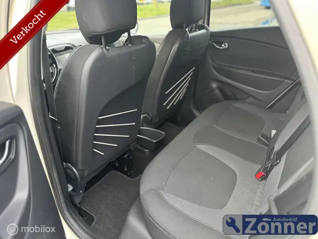 Renault Captur 0.9 TCe Helly Hansen 2014 Benzine 8