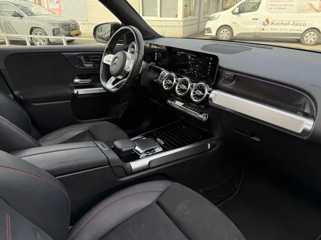 Mercedes-Benz GLB Aut. 180 Sol. AMG Edition 2021 Benzine 12