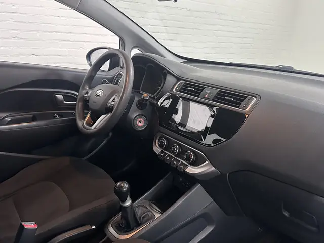 Kia Rio 1.2 CVVT ComfortPlusLine Navigator 2016 Benzine 18