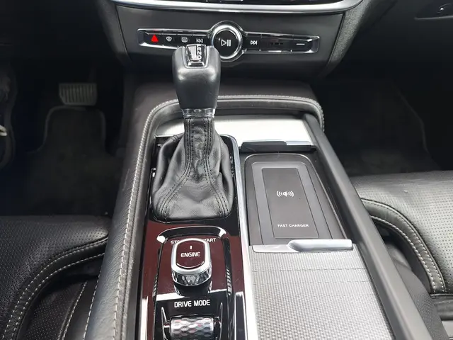 Volvo S90 2.0 T5 Inscription 2017 Benzine 47