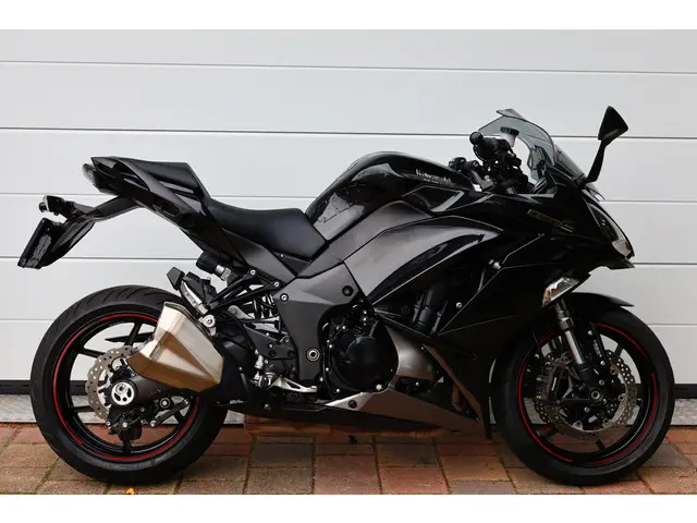 Kawasaki Z1000 Z1000SX | ABS BLACK EDITION 2018 Benzine