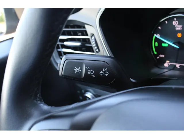 Ford Kuga 2.5 PHEV Titanium 2020 Hybride Benzine 23
