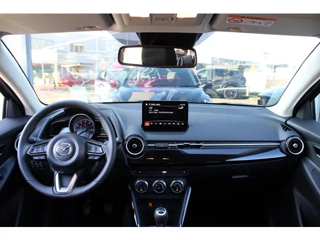 Mazda 2 1.5 e-SkyActiv-G 90 Exclusive-Line 2025 Benzine 26