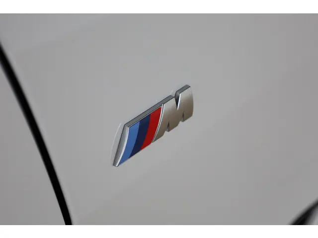 BMW i4 eDrive40 2025 Elektrisch 32