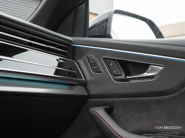Audi RSQ8 4.0 TFSI V8 quattro 2021 Benzine 42