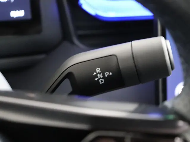 Lynk & Co 08 1.5 More 2025 Hybride Benzine 24