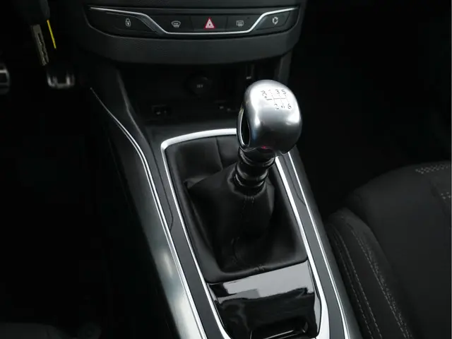 Peugeot 308 SW 1.6 THP Allure 2015 Benzine 13