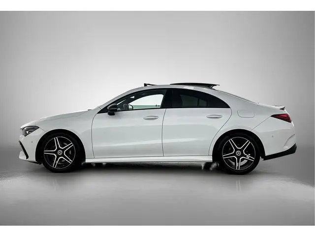 Mercedes-Benz CLA 180 AMG Line 2023 Hybride Benzine 3
