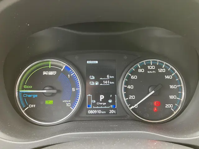 Mitsubishi Outlander 3