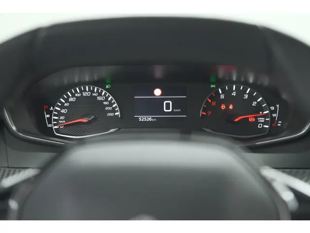 Peugeot 2008 PureTech 102 Allure Pack 2023 Benzine 47