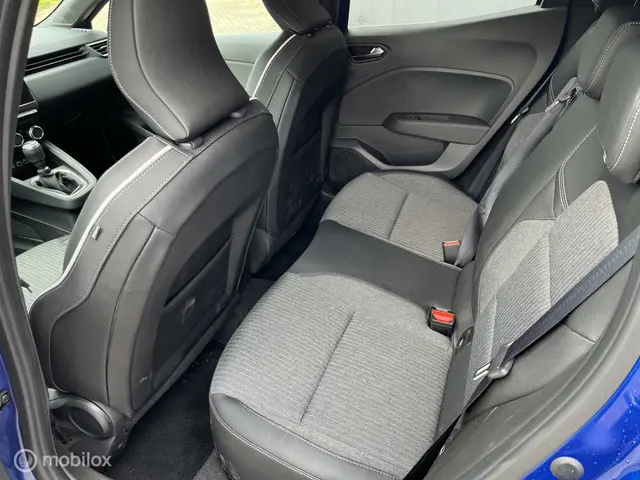 Mitsubishi Colt 1.0T MT Intense+ 2025 Benzine 7