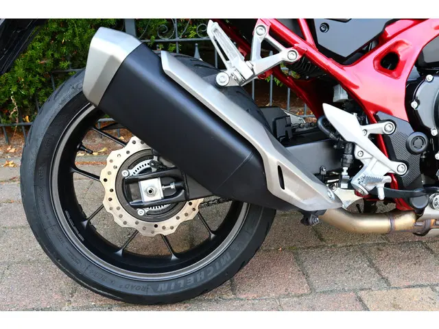 Honda CB 750 HORNET | CB 750 ABS 2024 Benzine 15