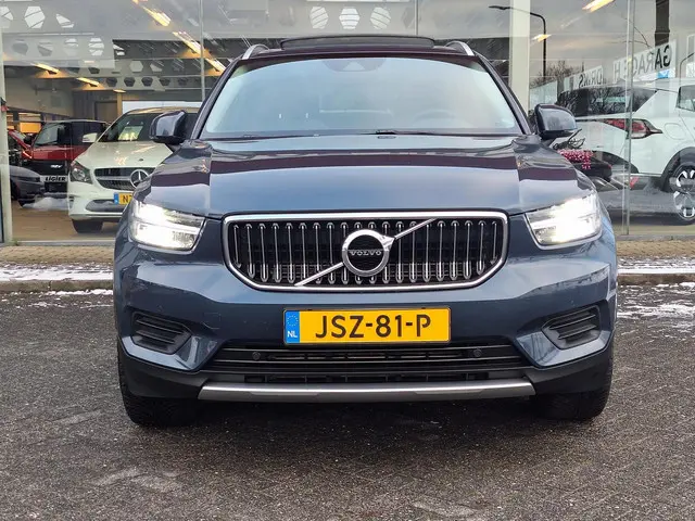 Volvo XC40 1.5 T5 Recharge R-Design 2022 Hybride Benzine 9