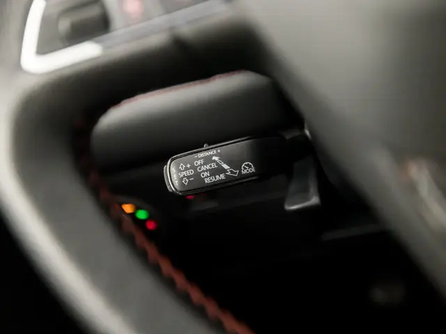 SEAT Ibiza 1.0 TSI FR Business Intense 2020 Benzine 23