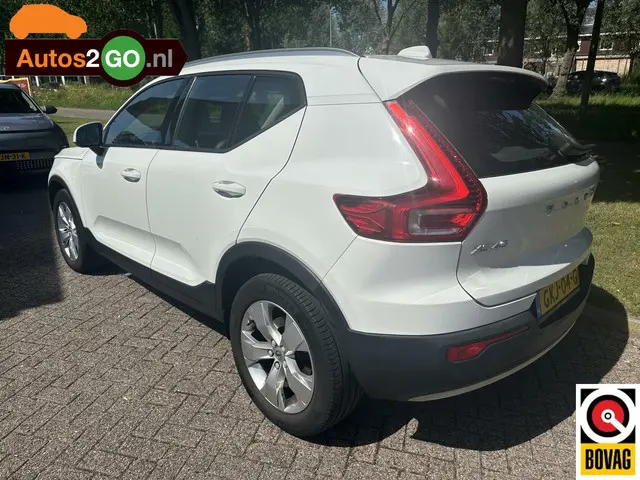 Volvo XC40 2.0 T4 Momentum 2018 Benzine 17