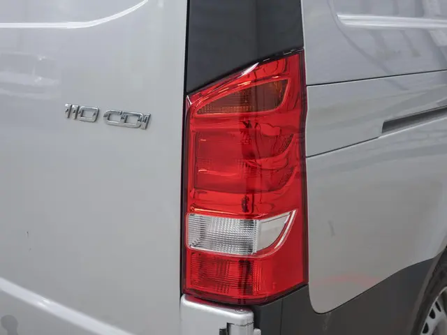 Mercedes-Benz Vito Functional Lang 2020 Diesel 14