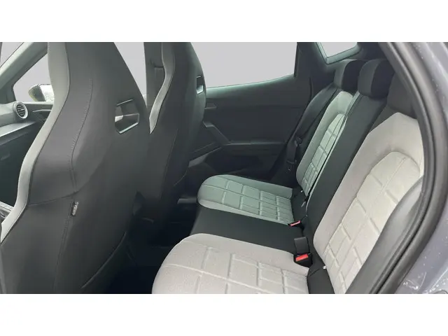 SEAT Arona 1.0 EcoTSI FR Anniversary 2026 Benzine 27